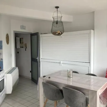 Grand Sur La Marina Apartament *
